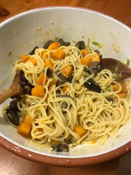 hlLZzdB7QUqhSVzeCR3yNQ